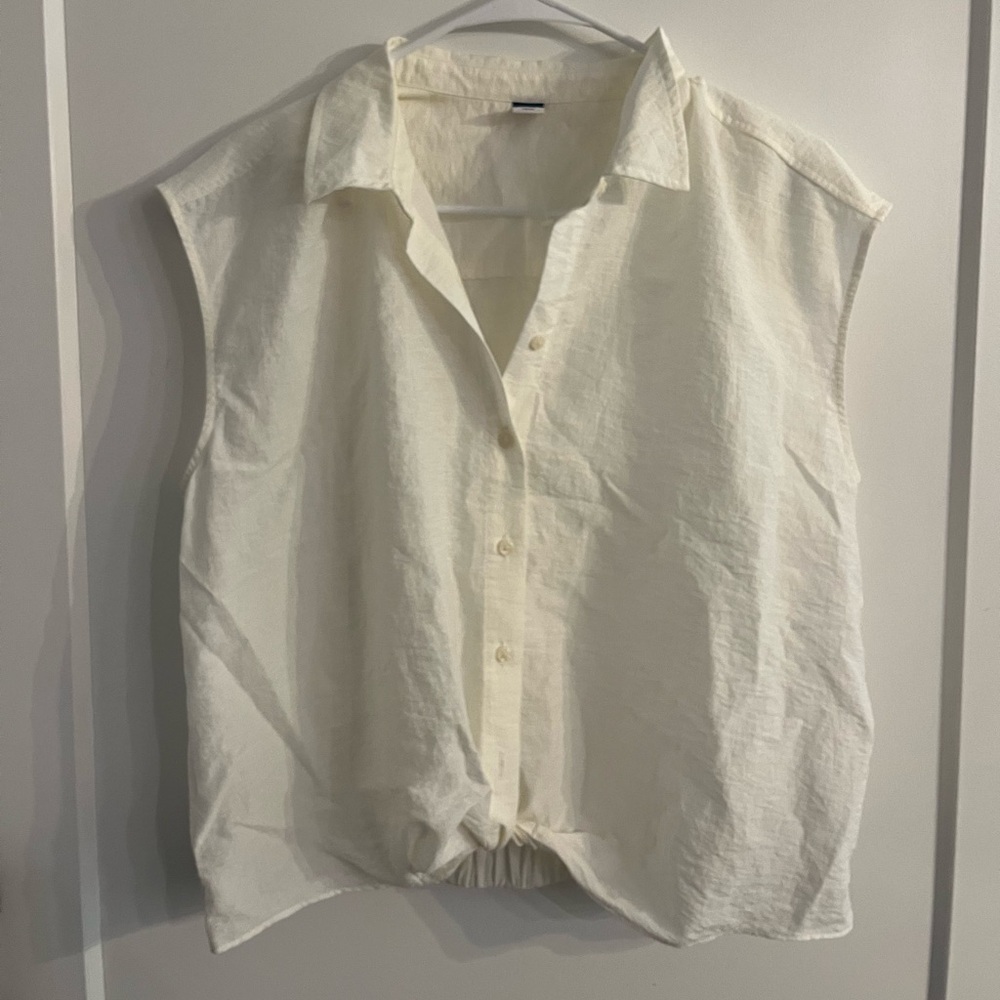 Gauzy White old navy tie waist top